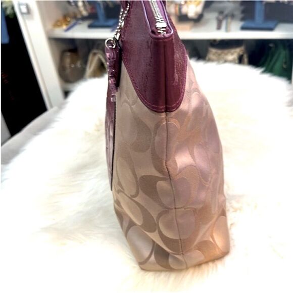 Coach Shoulder Tote Handbag Berry Leather & Khaki Large LIKE NEW! - Picture 3 of 8
